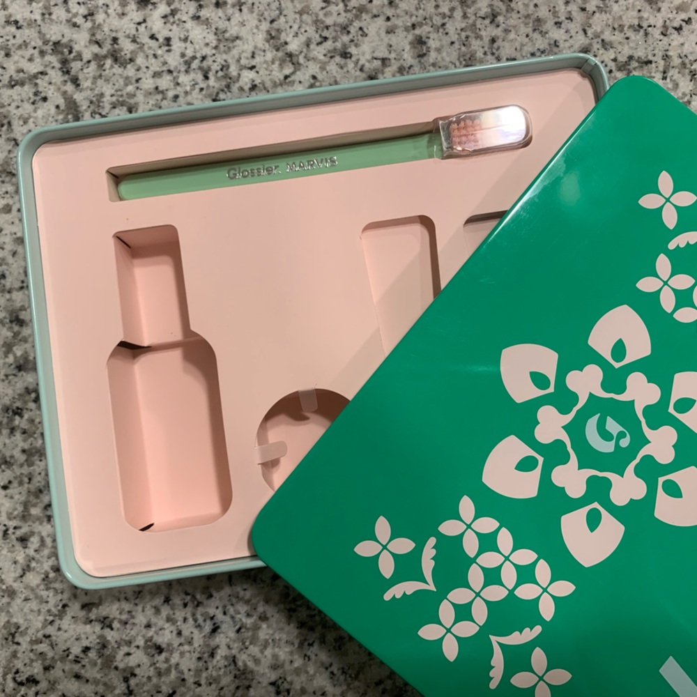 Glossier Cross Country (tin and toothbrush only)